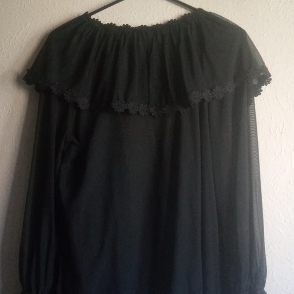 Up and Down See-thru Blouse - Picture 5 of 8